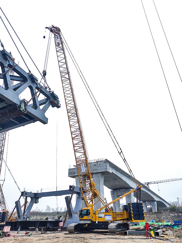 【全球之履】總重3800噸！徐工履帶兄弟團助力“引漢濟渭”管橋建設(shè)