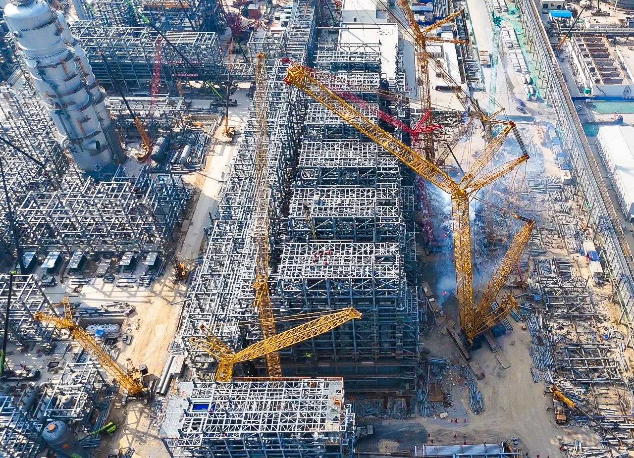 總重9000噸！XGC12000助力大型石化乙烯項目對流段模塊吊裝