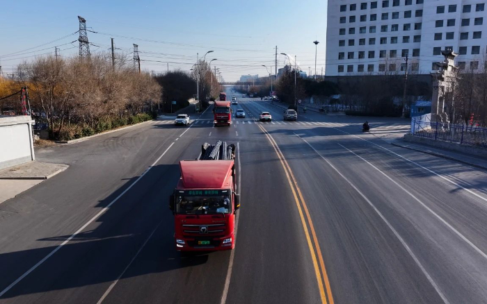 降碳增綠！徐工新能源重卡攜手客戶向綠而行