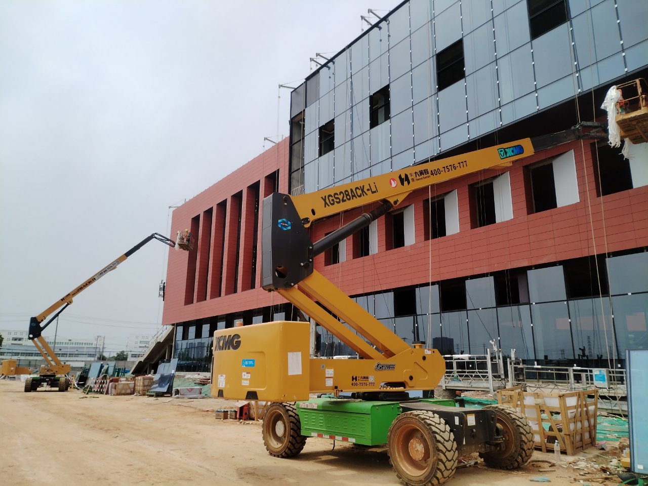 “綠”煥新能！徐工XGS28ACK-Li助力中國電子云研發(fā)基地打造綠色數(shù)字基建標(biāo)桿