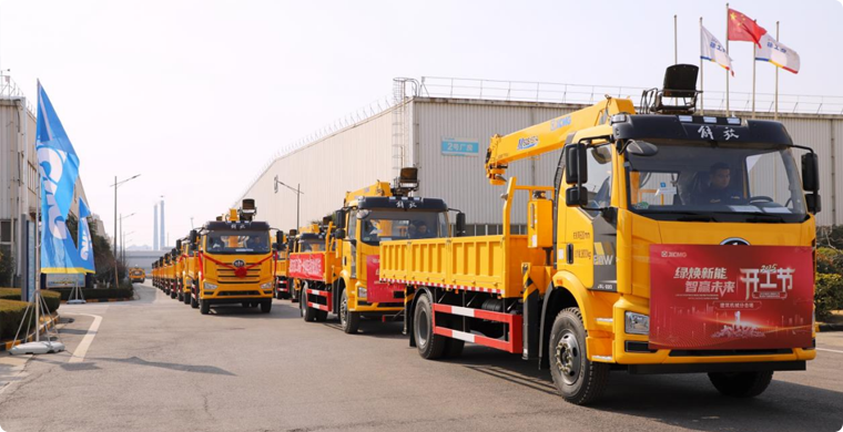 2025年，徐工&解放“整車一體化”隨車起重機(jī)批量發(fā)車，閃耀開門紅！