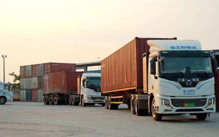 零碳實錄！徐工新能源重卡刷新港口物流“含綠量”