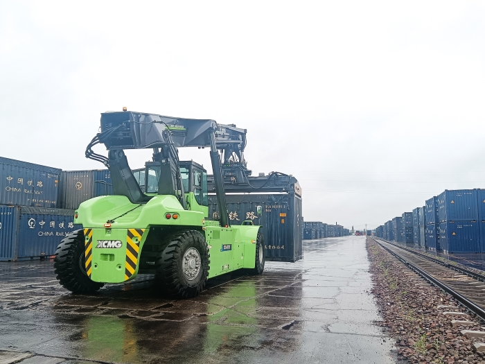 再添“新戰(zhàn)力”！鐵路干線物流的綠色引擎