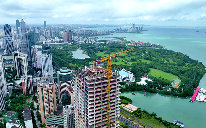 海闊憑“塔”躍 | 徐工塔機(jī)助建?？谥泻H中心