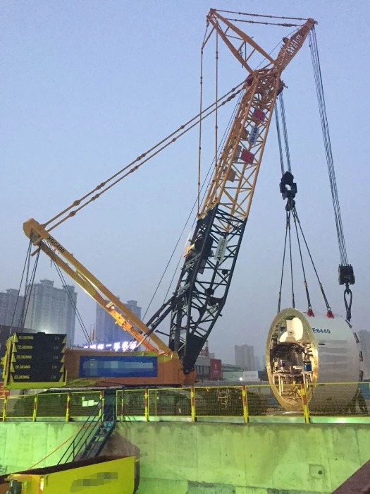 賦能軌交建設(shè)，徐工穩(wěn)穩(wěn)‘吊’打難題