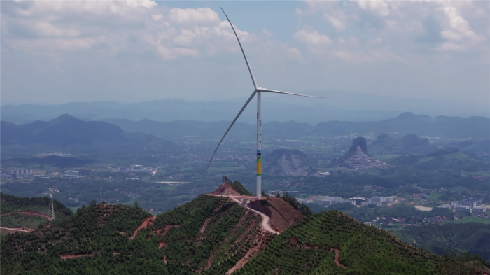 直面復(fù)雜工況，風(fēng)電吊裝豈可一招通用？徐工以全場景定制化方案，交出精準(zhǔn)答卷