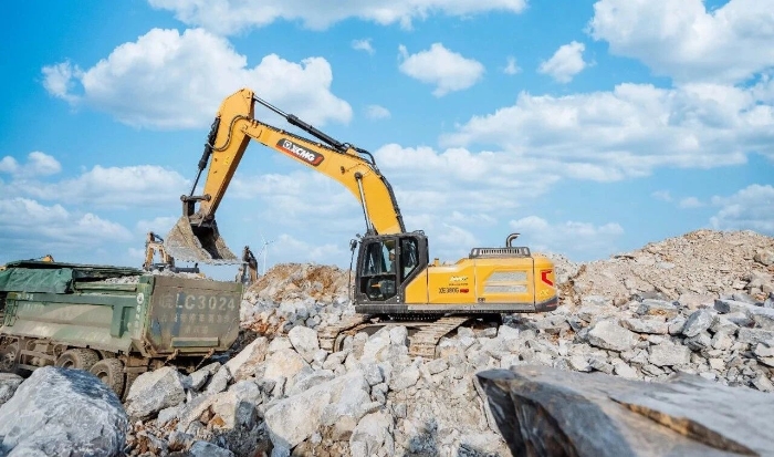 徐工XE380G PRO：掘金王者，超能裝！