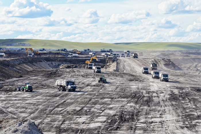 突破千萬(wàn)方！無(wú)人電動(dòng)礦卡定義礦山新時(shí)代！