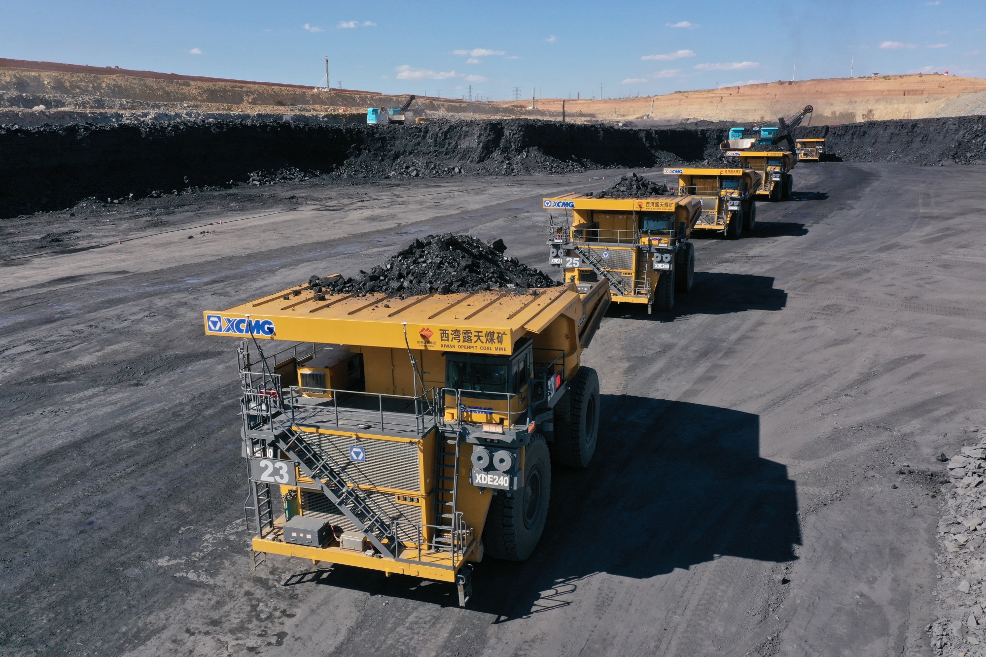 徐工無(wú)人駕駛XDE240再出圈