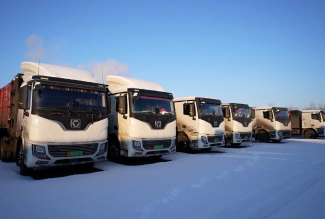 穿越-30℃寒潮！徐工新能源重卡馳騁西北能源運輸動脈